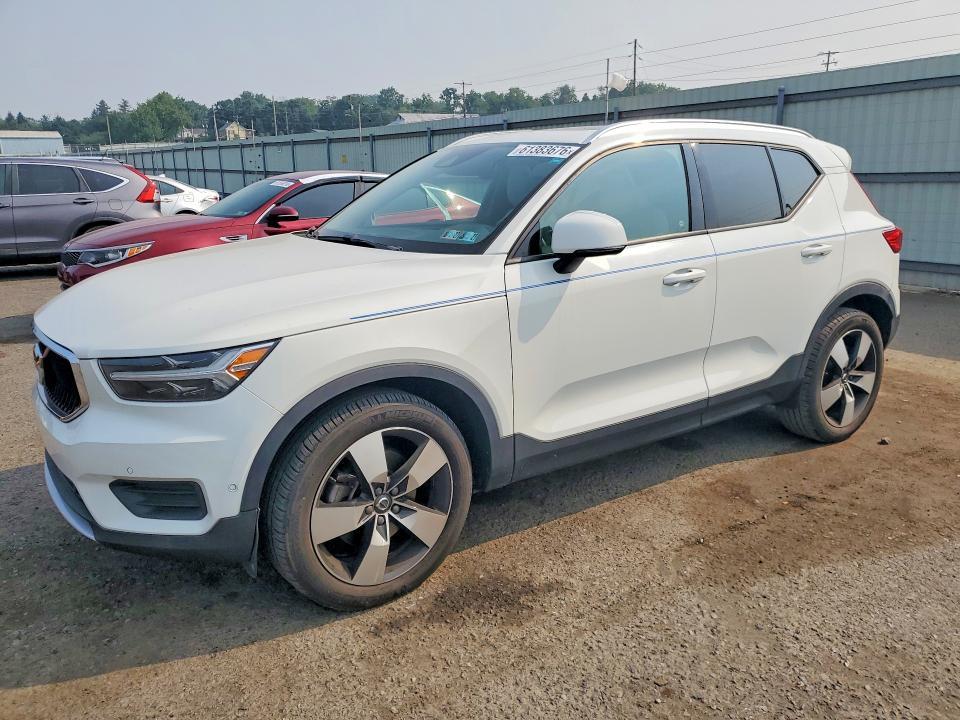 2019 Volvo Xc40 T5 Momentum