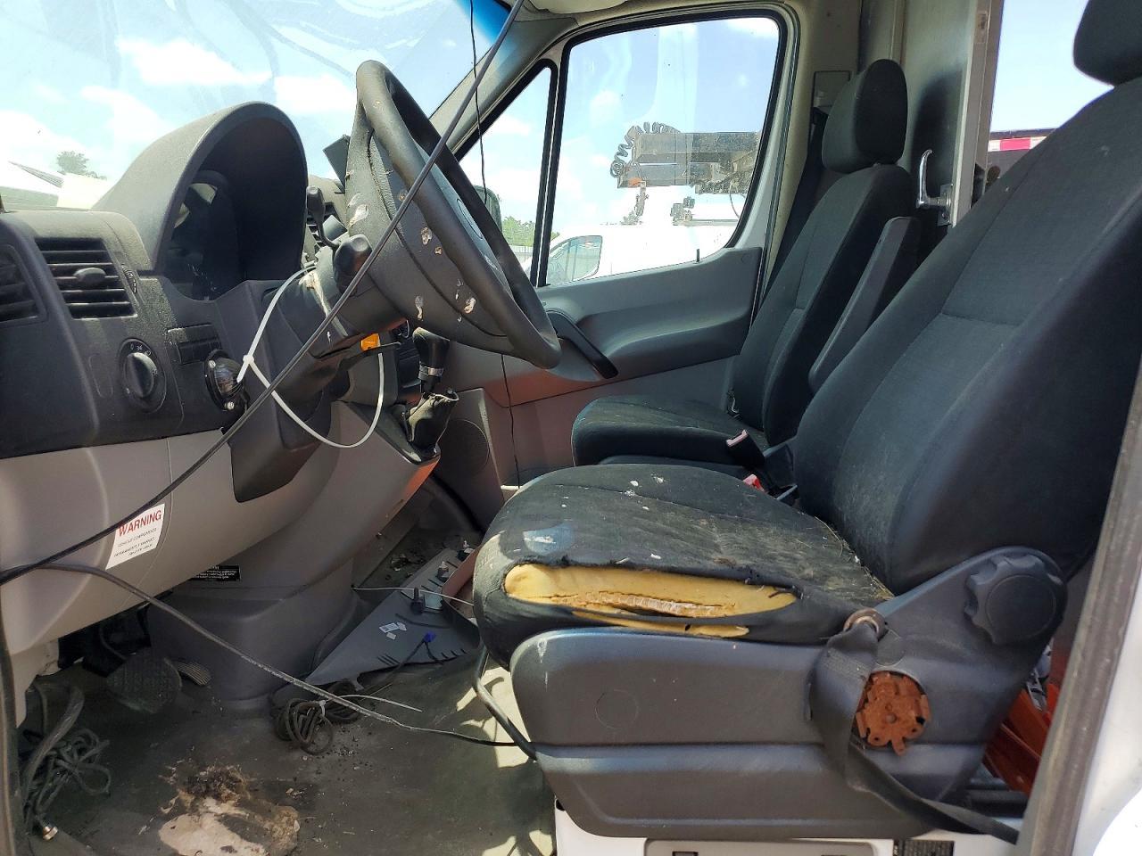 2014 Freightliner Sprinter 2500 Delivery Van