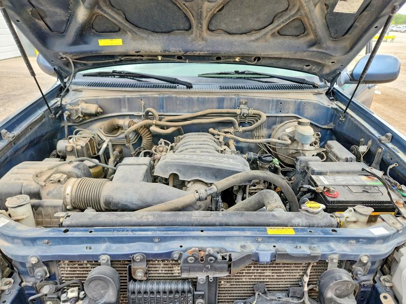 2005 Toyota Sequoia SR5