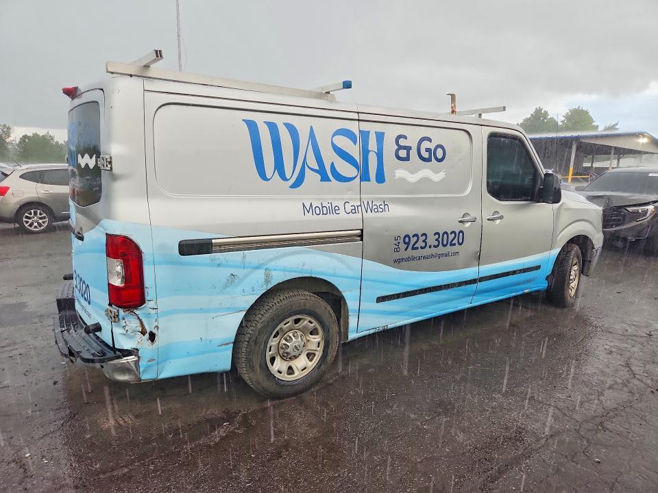 2012 Nissan NV 2500 HD S