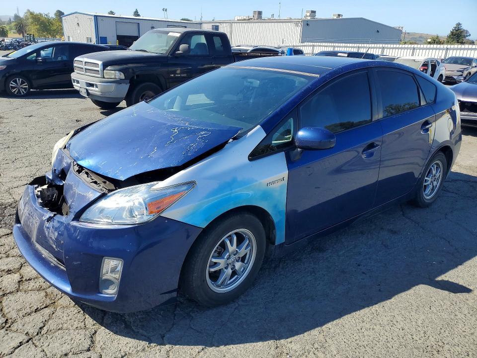 2010 Toyota Prius iii