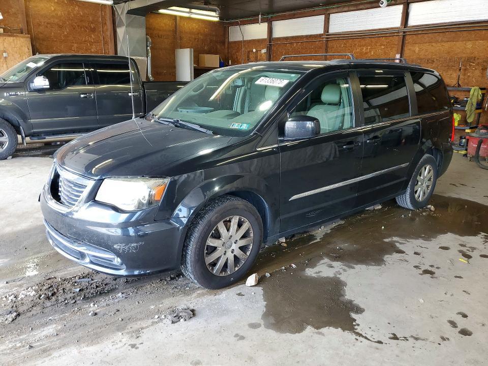 2014 Chrysler Town & Country Touring