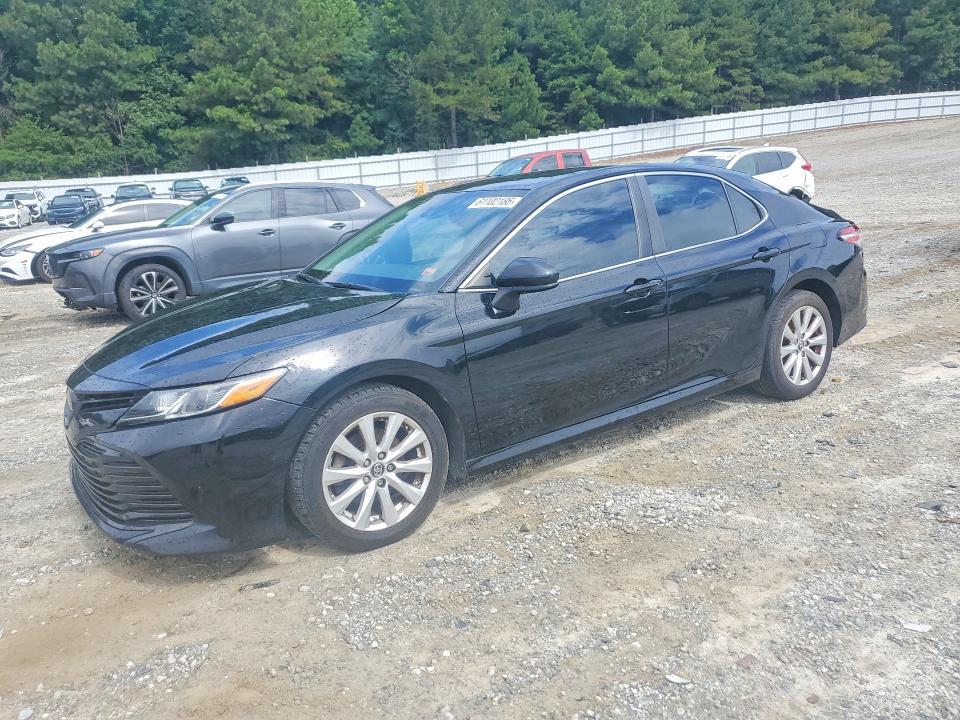 2019 Toyota Camry le