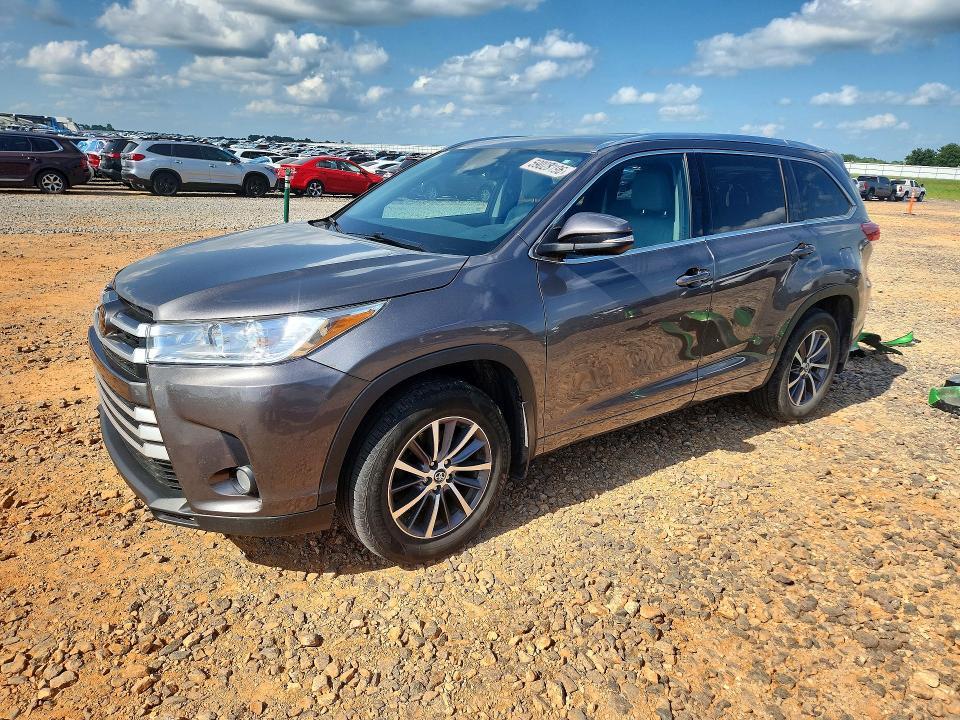 2017 Toyota Highlander xle