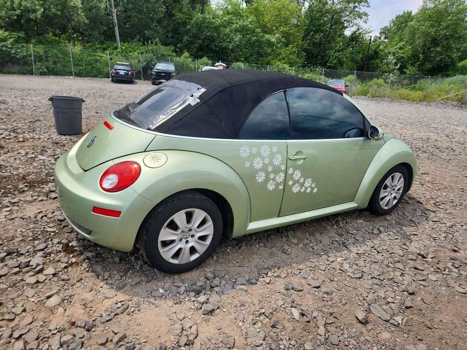 2009 Volkswagen New Beetle s