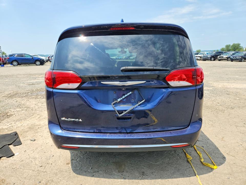 2017 Chrysler Pacifica Touring l