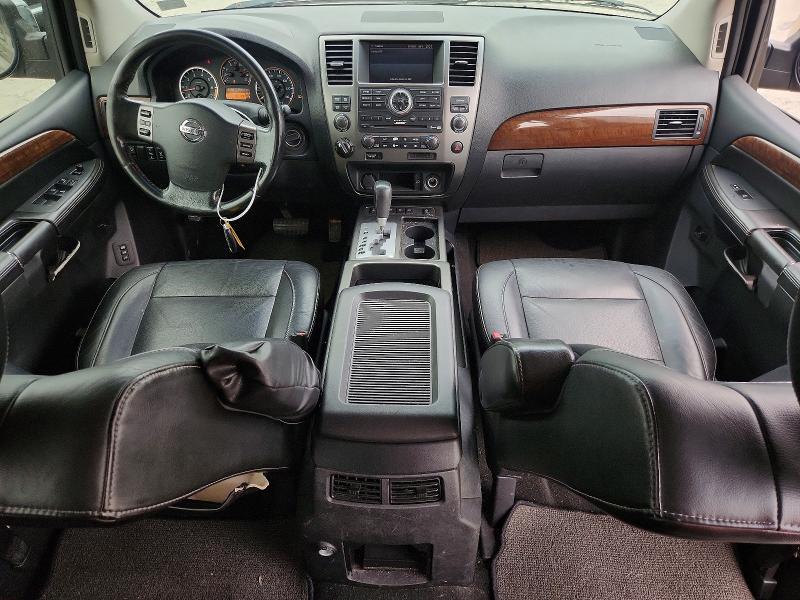 2011 Nissan Armada sv