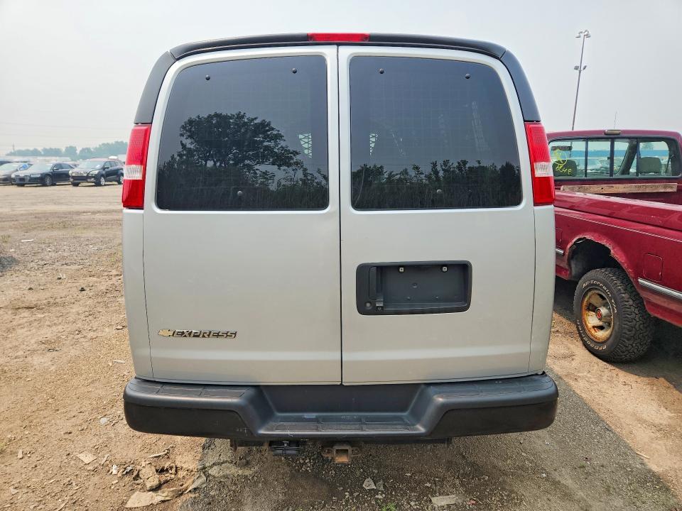 2020 Chevrolet Express G3500 LS