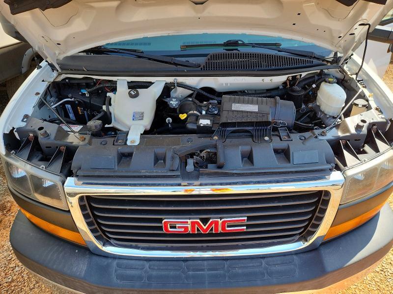2018 GMC Savana Cutaway G4500