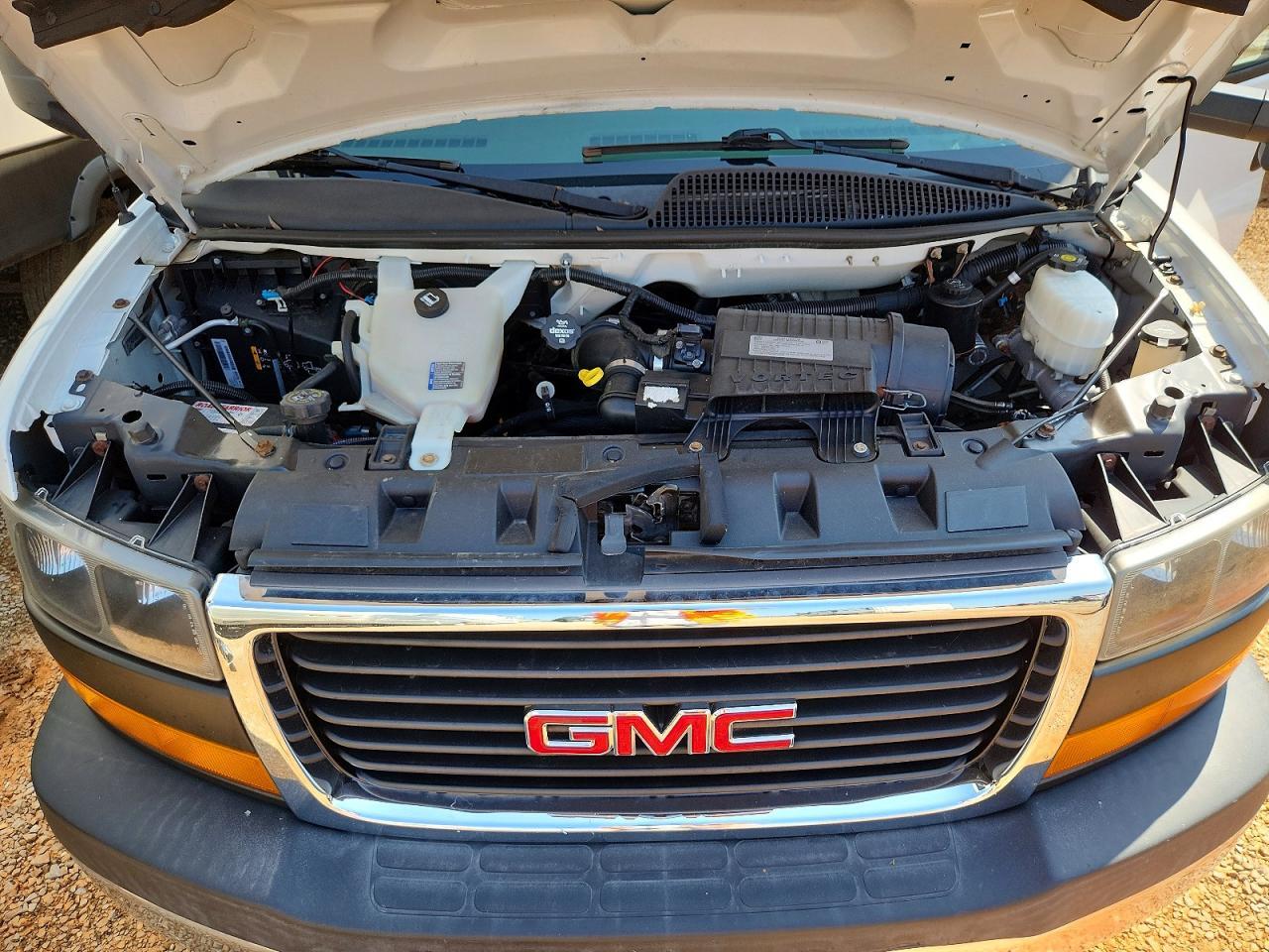 2018 GMC Savana Cutaway G4500