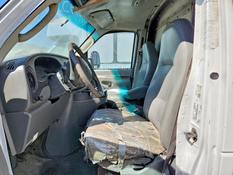 2005 Ford Econoline E350 Super Duty Cutaway Van