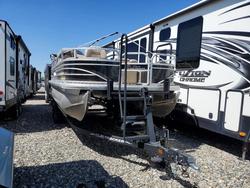 Vehiculos salvage en venta de Copart Brighton, CO: 2023 White Water Boats 2023 SUN Tracker BY Tracker Marine Fishin Barge