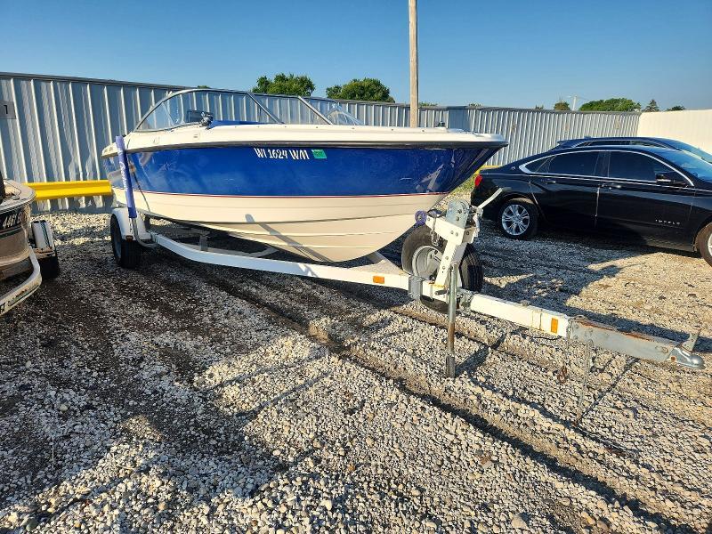 2005 Bayliner 215