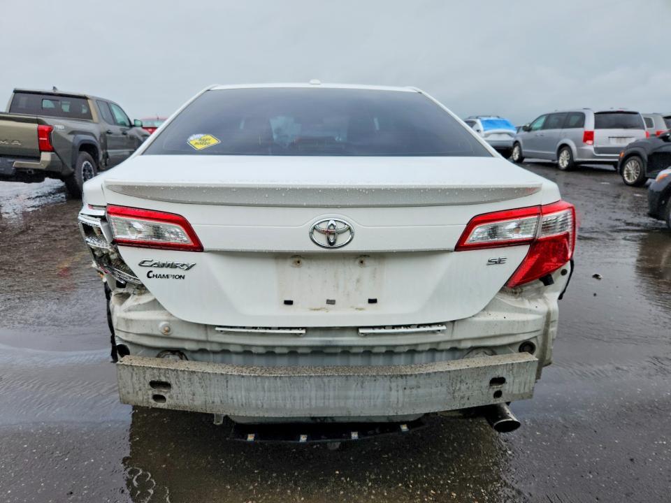 2013 Toyota Camry se