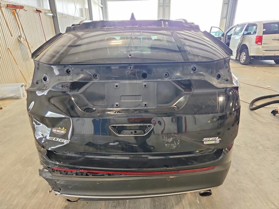 2016 Ford Edge sel