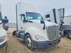 2016 Kenworth Construction T680