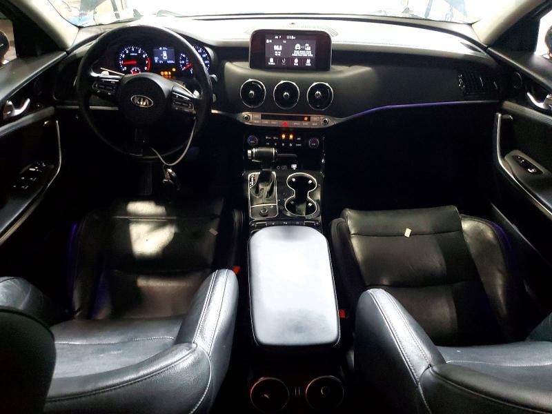 2018 KIA Stinger Base