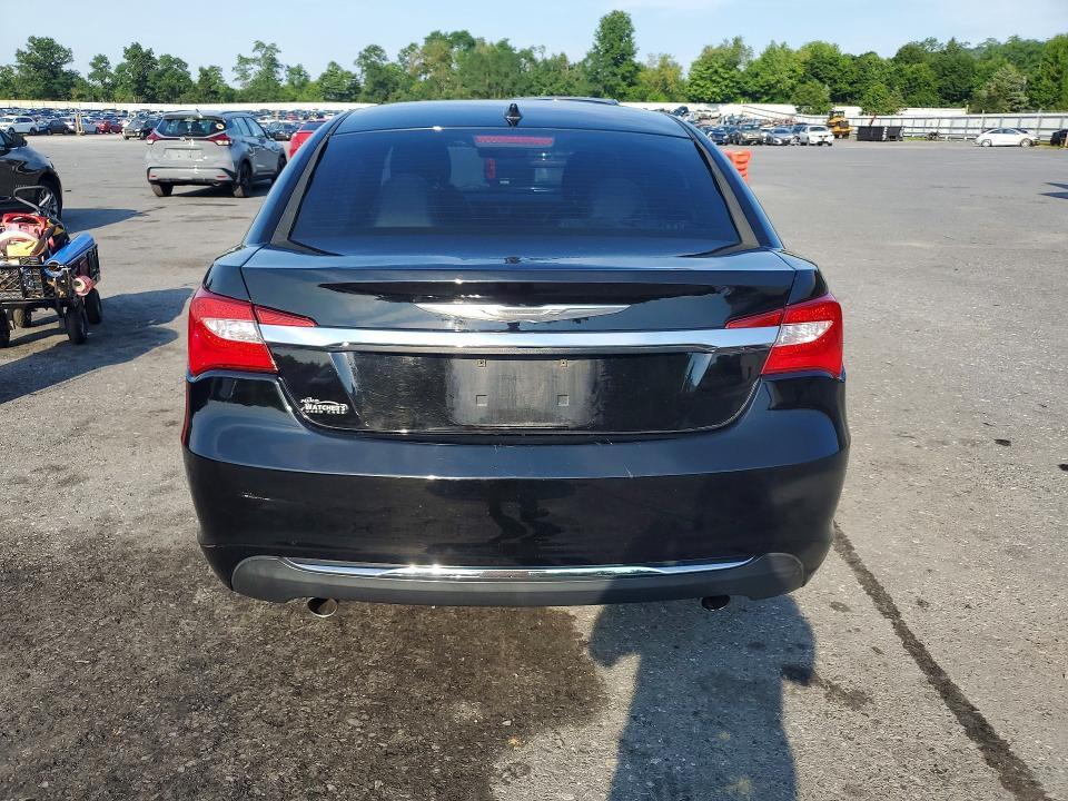 2012 Chrysler 200 Limited