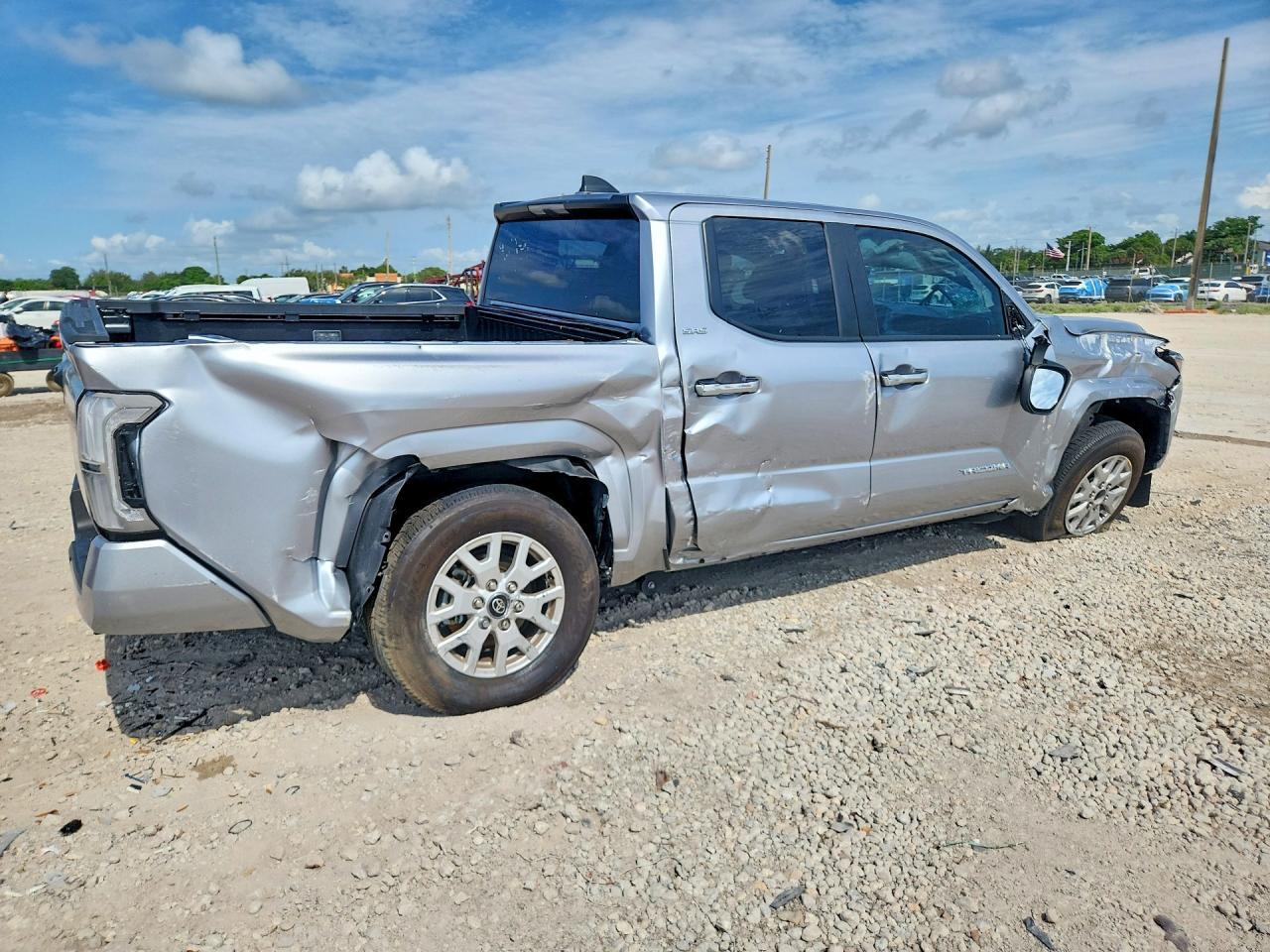 2025 Toyota Tacoma SR5