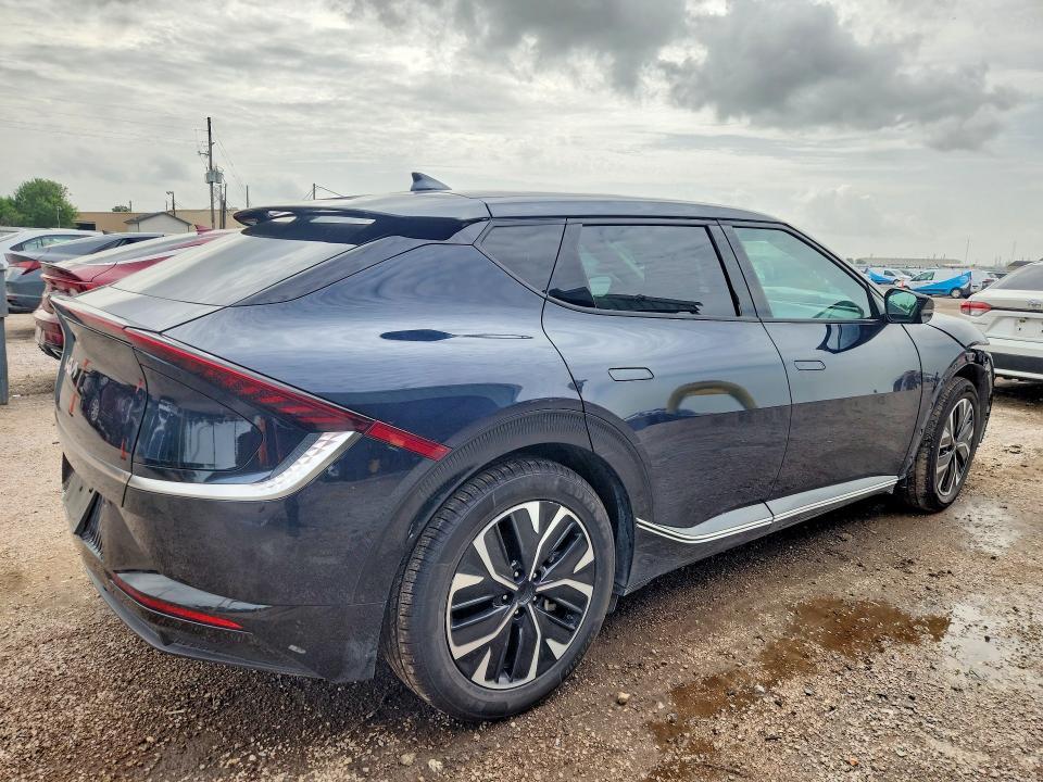 2024 KIA EV6 Wind