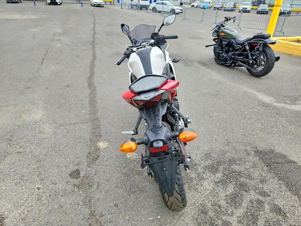 2016 Yamaha YZFR3