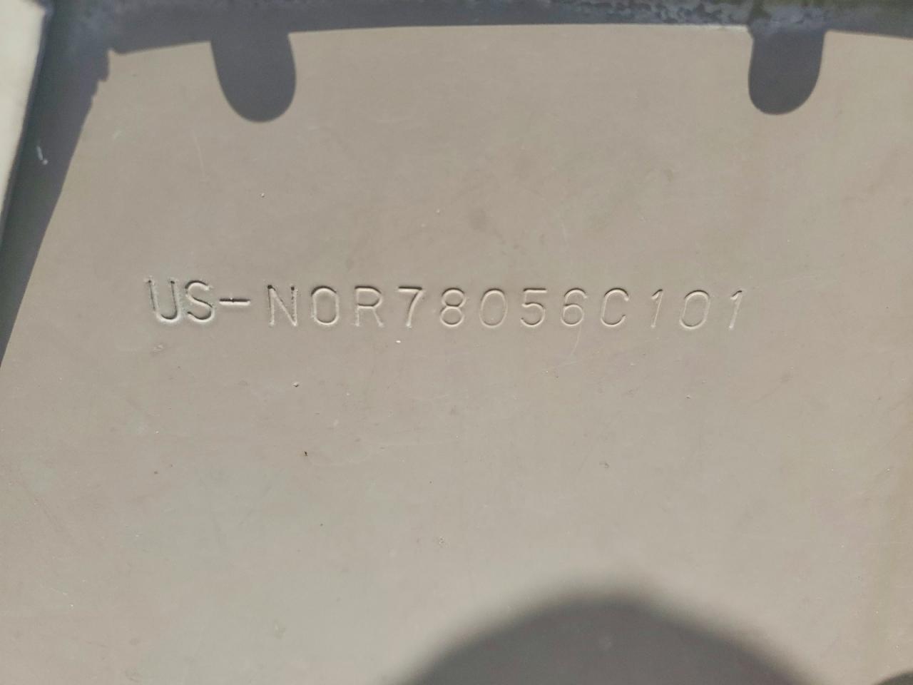 2001 Crestliner CVX182