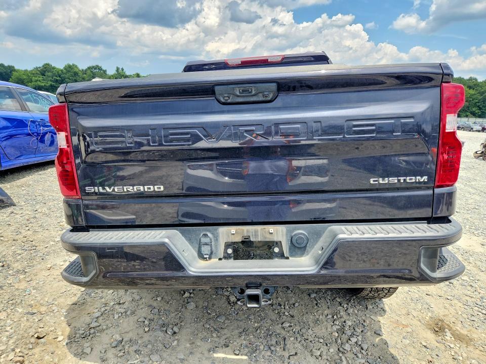 2022 Chevrolet Silverado C1500 Custom