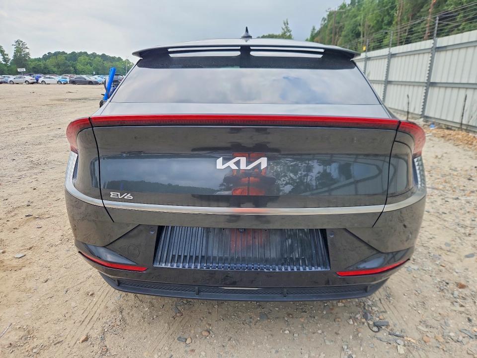 2023 KIA EV6 Wind
