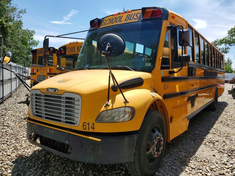 2010 Thomas SAF-T-LINER C2-School Bus