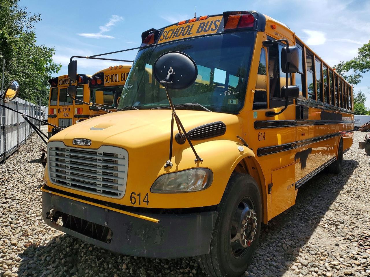 2010 Thomas SAF-T-LINER C2-School Bus