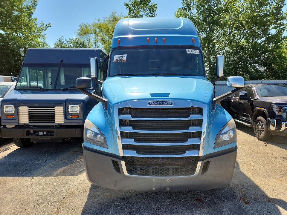 2020 Freightliner Cascadia 126 Semi Truck