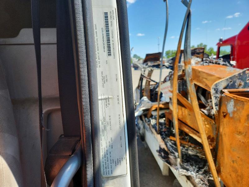 2008 Volvo VNL Semi Truck