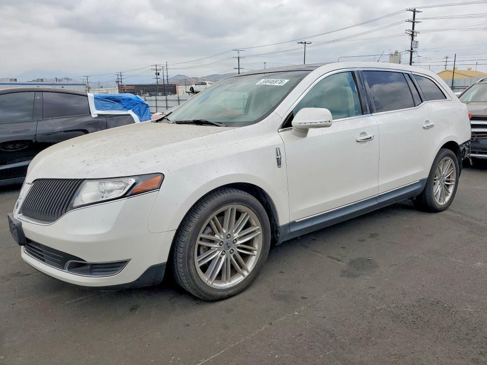2014 Lincoln MKT