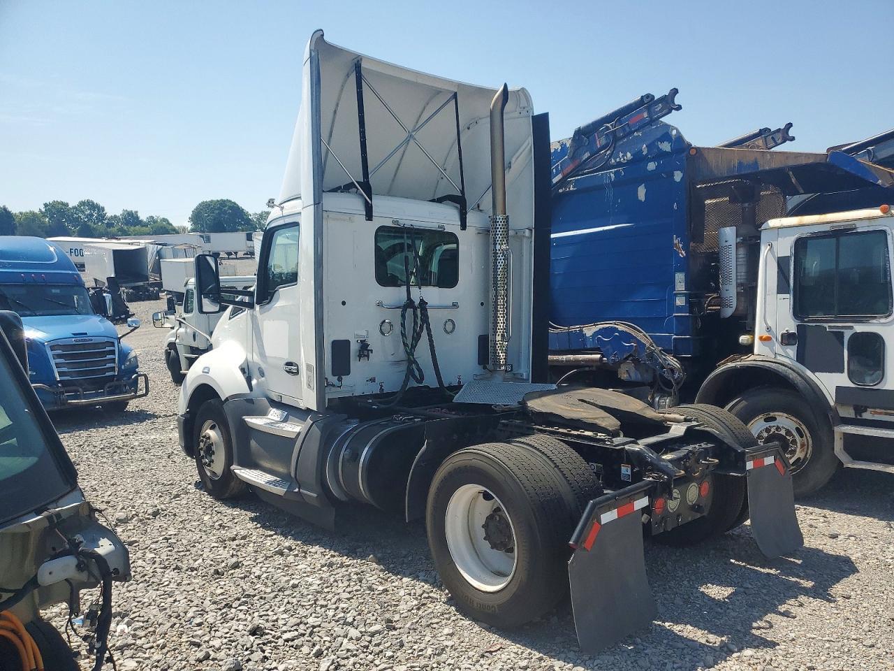 2020 Kenworth T680 Semi Truck