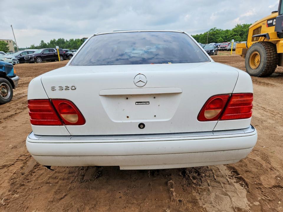 1999 Mercedes-Benz E 320