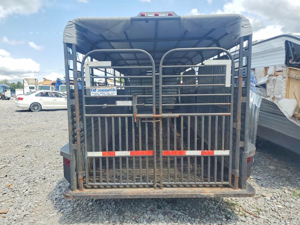 2006 Gooseneck Trailer Mf 2006 Gooseneck Livestock Trailer