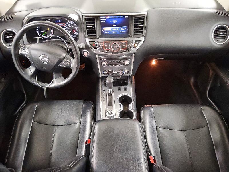 2020 Nissan Pathfinder sl