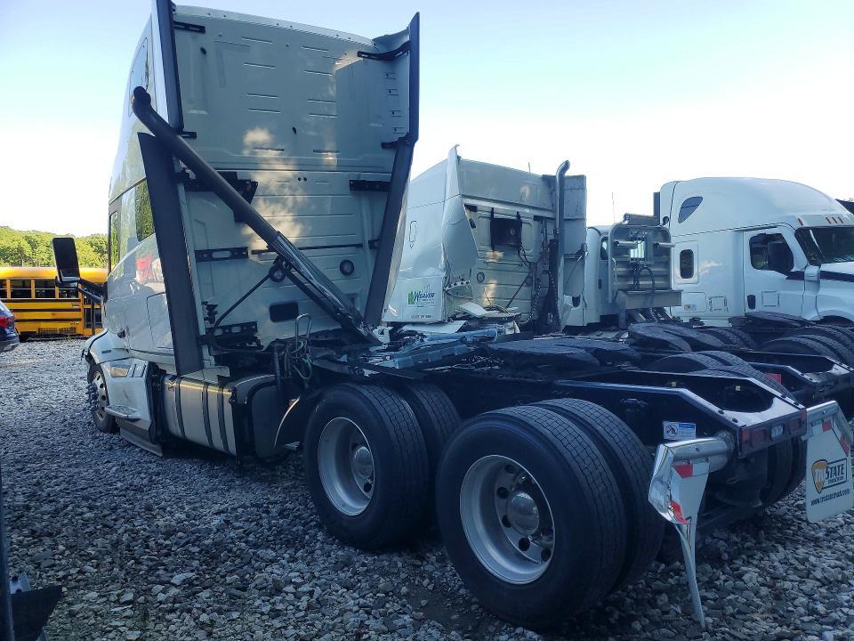 2025 Volvo VNL Semi Truck