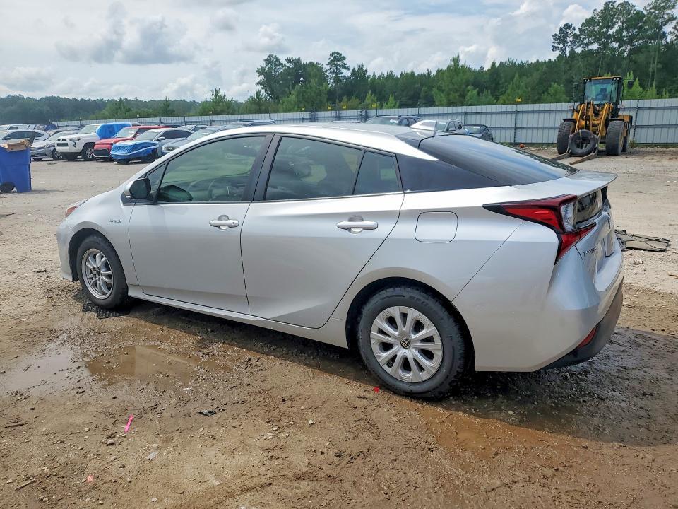 2021 Toyota Prius l eco