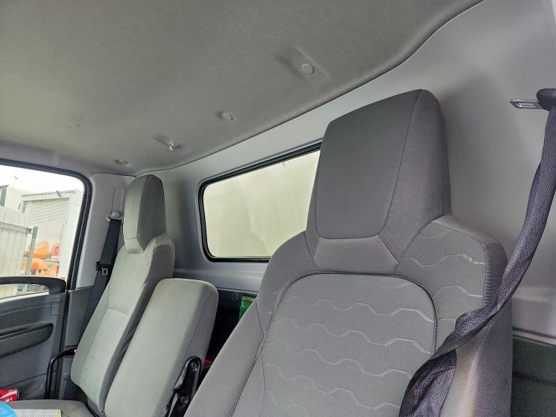 2025 Isuzu NRR Refrigerated BOX Truck