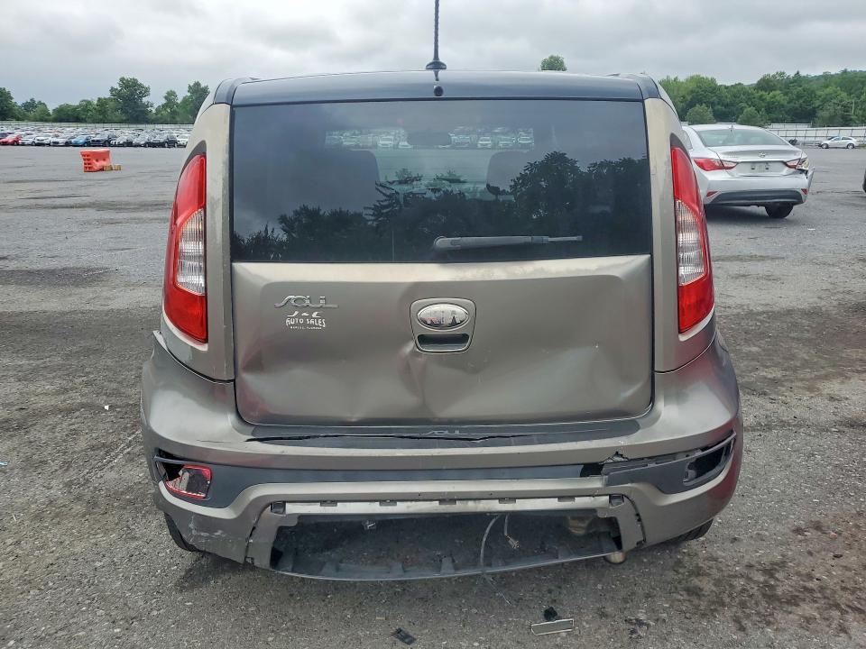 2013 KIA Soul Base