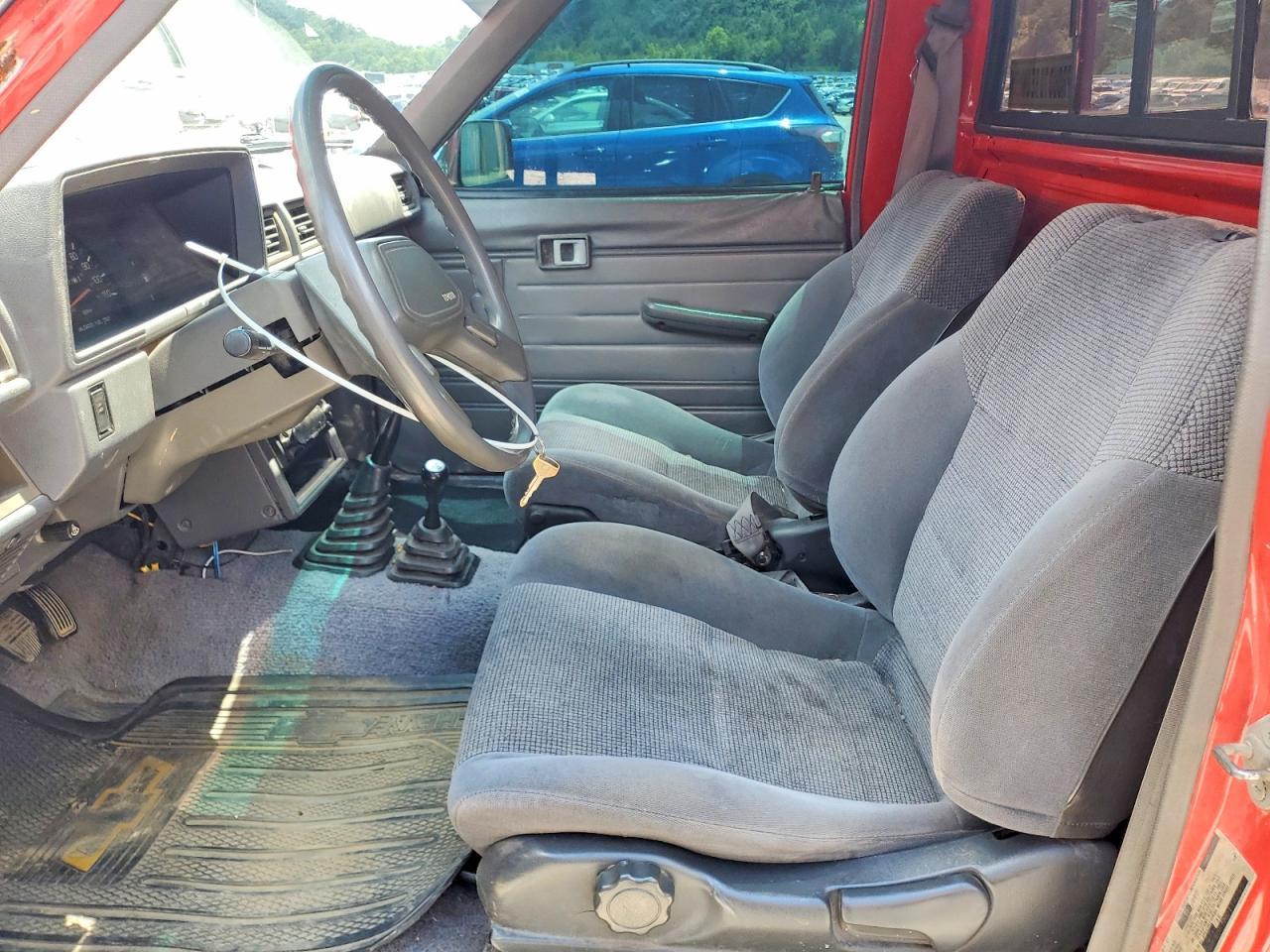 1987 Toyota Pickup RN63 STD