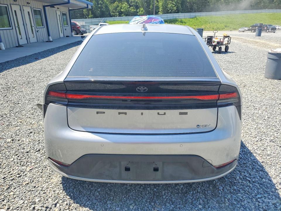 2025 Toyota Prius le
