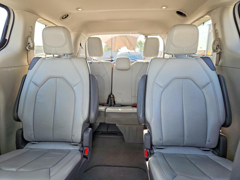 2019 Chrysler Pacifica Touring l