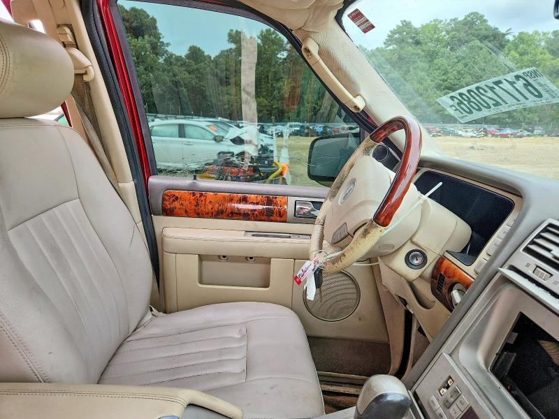 2004 Lincoln Navigator