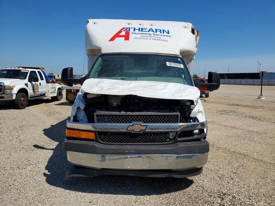 2017 Chevrolet Express Delivery Truck