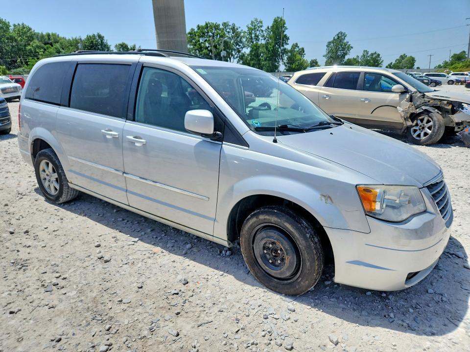 2010 Chrysler Town & Country Touring