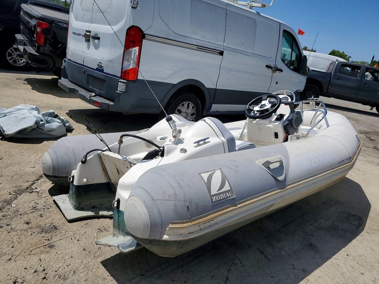 2004 Zodiac Dinghy 13'-Boat