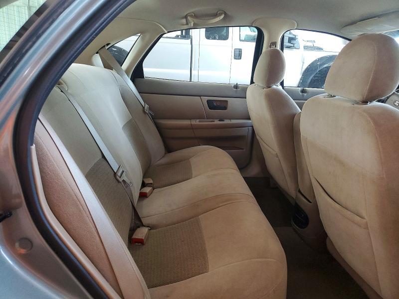 2006 Ford Taurus se