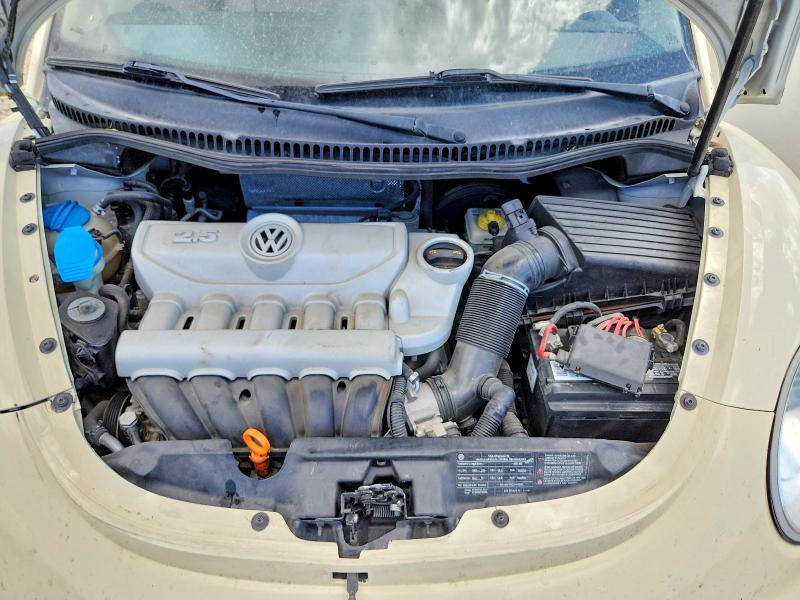 2009 Volkswagen New Beetle s